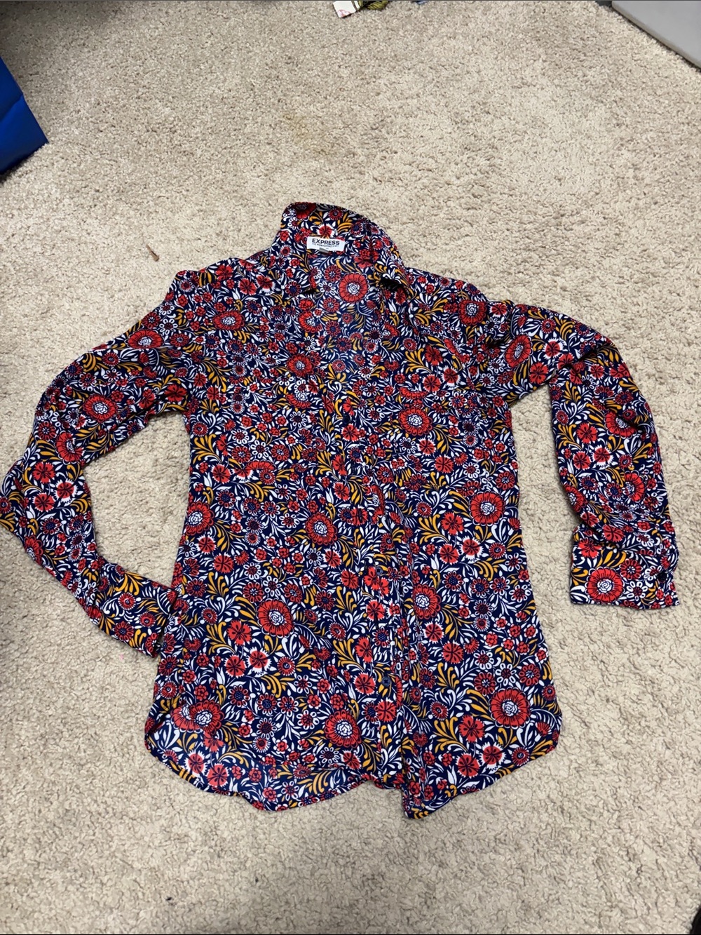 Express Women’s XS, long sleeve button down, floral blouse.